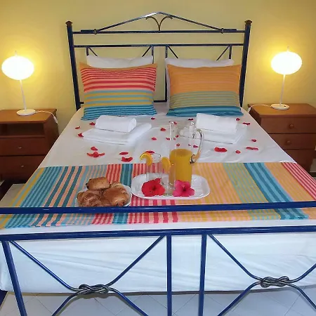 Apartamento Urbanizacao Dos Salgados, Lote 15, 1º 2b, Salgados Guia (Faro)